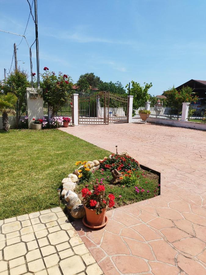 Villa Katerina Nea Kallikrateia Екстериор снимка